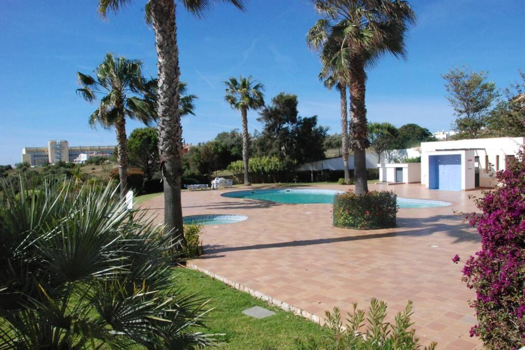 Great 2 Bedroom Apartment With Communal Pool Lagos Eksteriør bilde