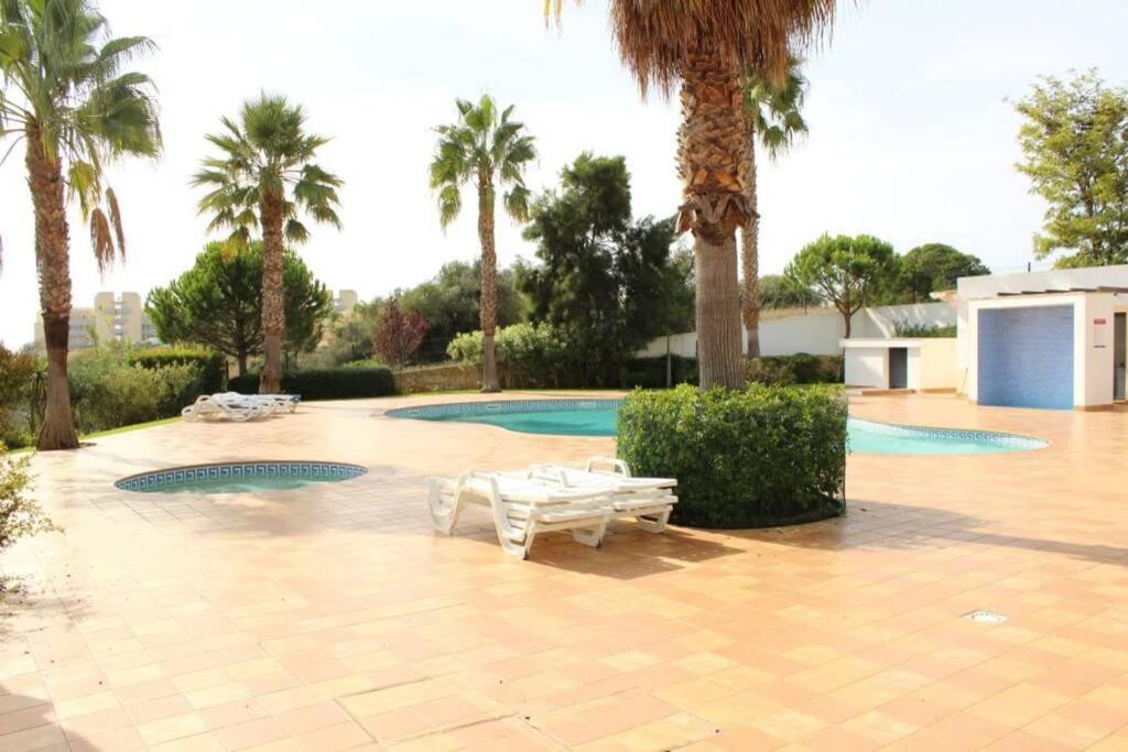 Great 2 Bedroom Apartment With Communal Pool Lagos Eksteriør bilde