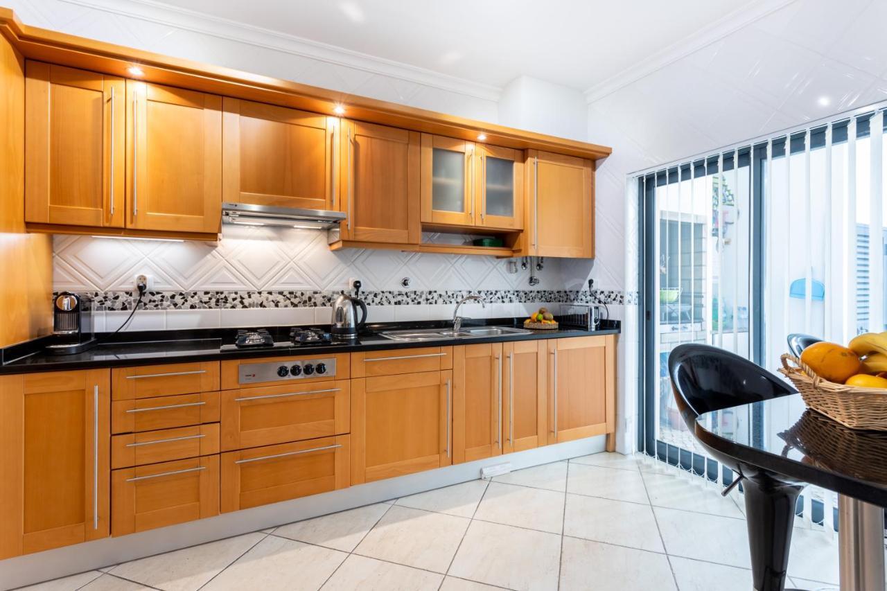 Great 2 Bedroom Apartment With Communal Pool Lagos Eksteriør bilde